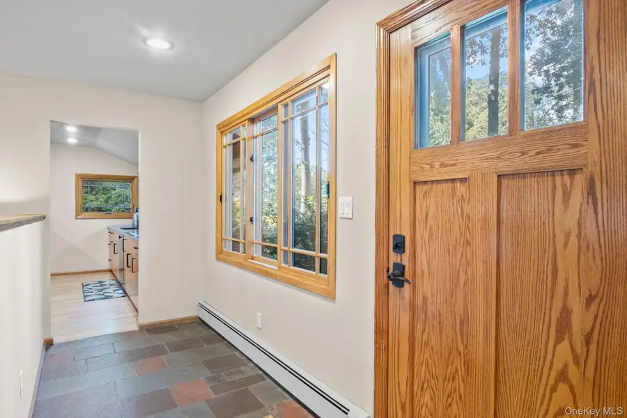 20 Huyler Road, Setauket, NY 11733 - Image #3