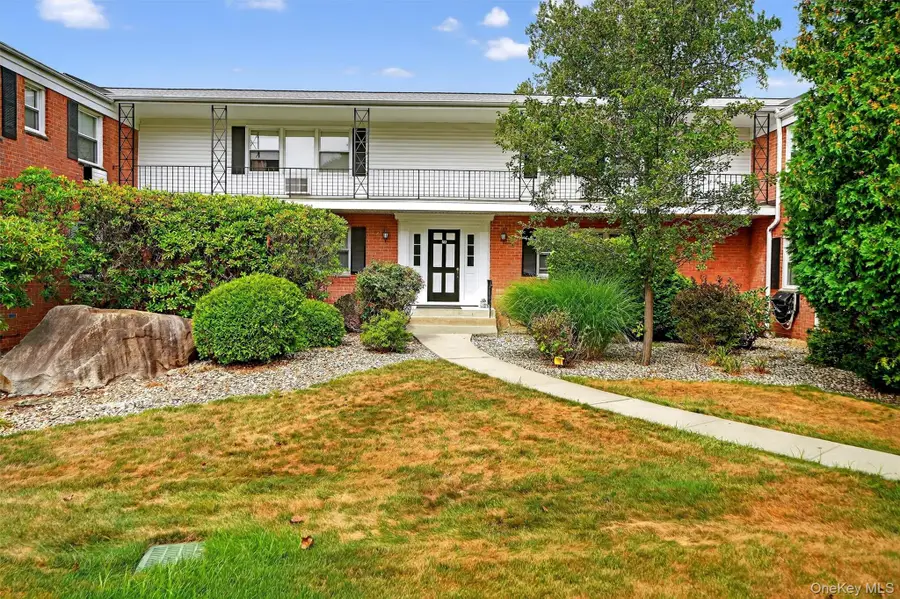 25 Bon Air Cir #8308, Suffern, NY 10901 - Image #2