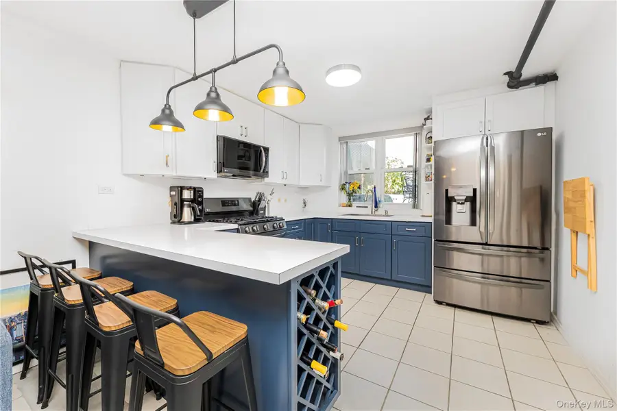 426 Calhoun Avenue, Bronx, NY 10465 - Image #2