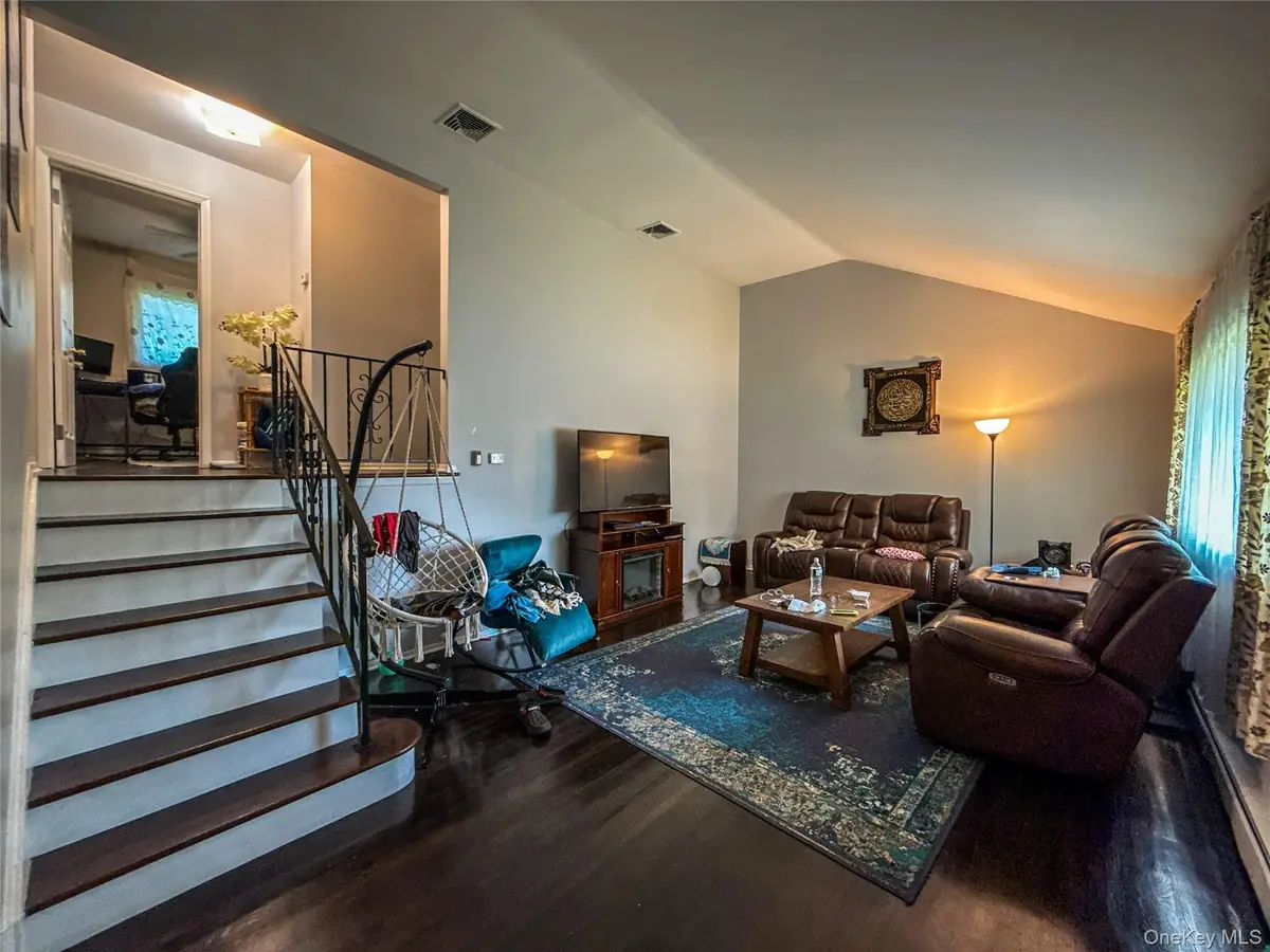 63 Waterbury Parkway, Cortlandt Manor, NY 10567 - Image #1