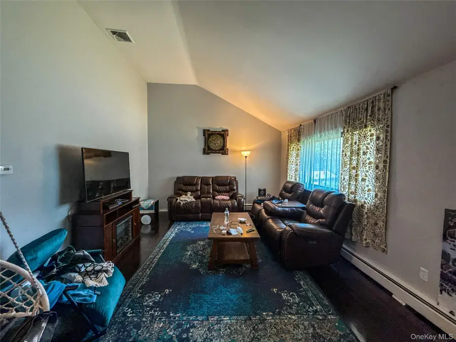 63 Waterbury Parkway, Cortlandt Manor, NY 10567 - Image #2