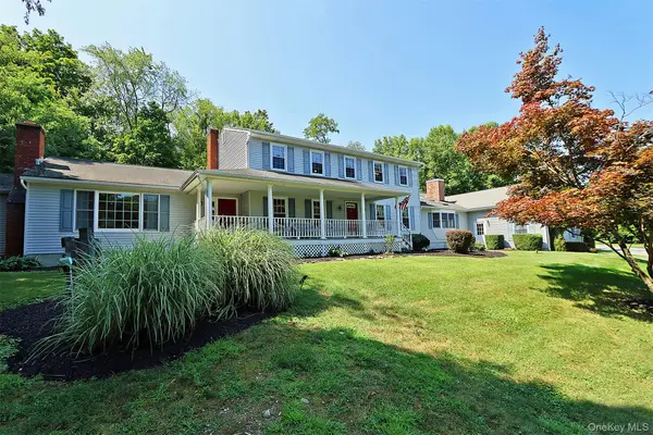 82 Thornhill Drive, Pleasant Valley, NY 12569