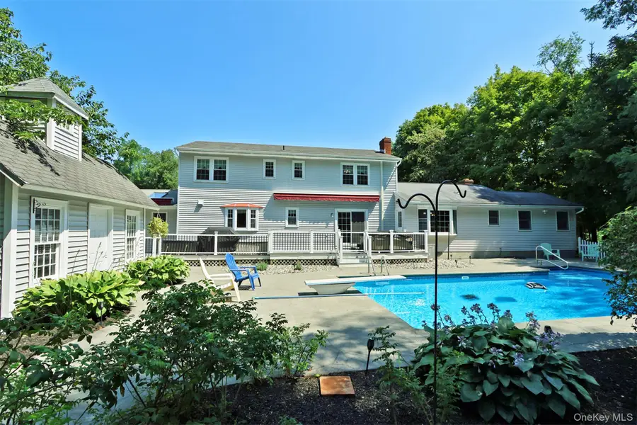 82 Thornhill Drive, Pleasant Valley, NY 12569 - Image #2