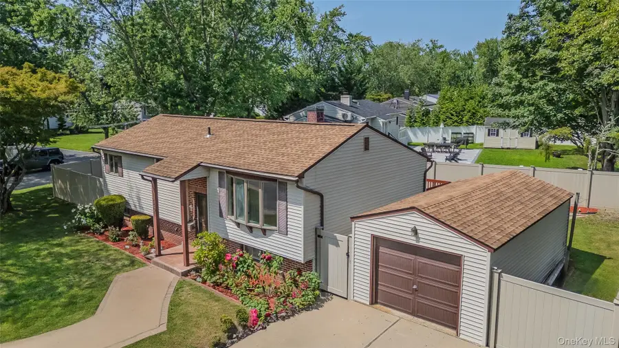 2401 Race Avenue, Medford, NY 11763 - Image #2