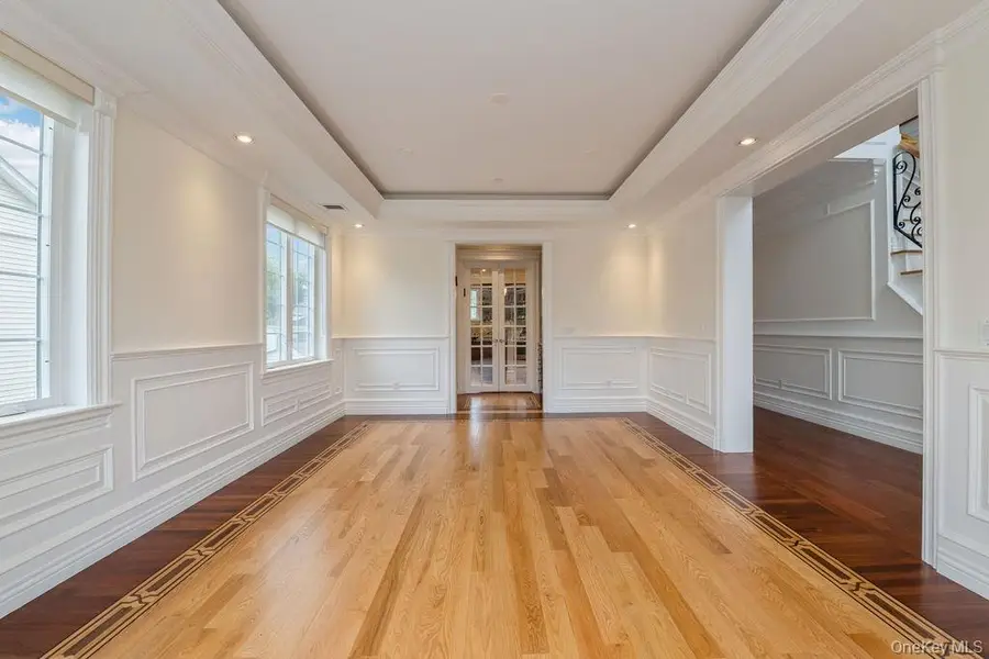 833 Glen Drive, Woodmere, NY 11598 - Image #3