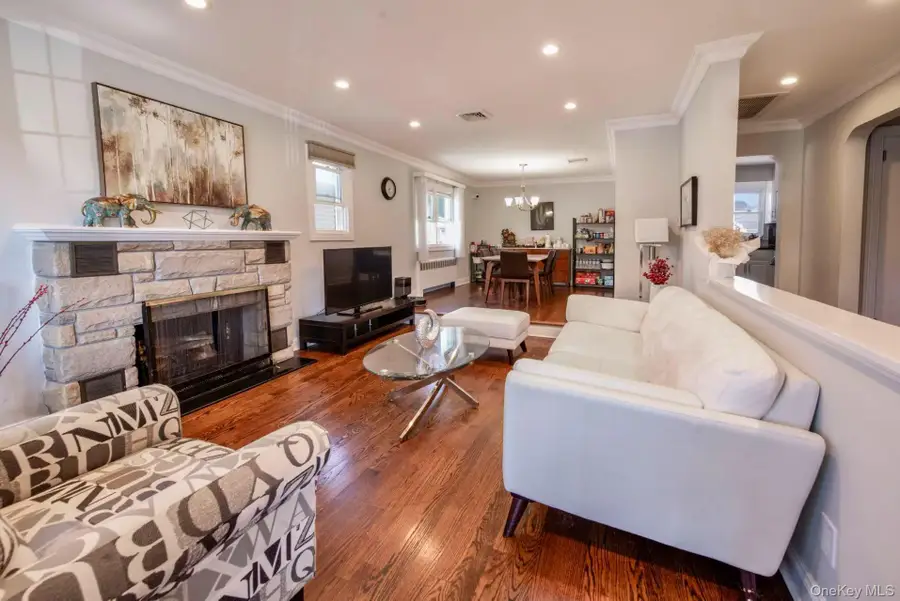 1641 Falmouth Avenue, New Hyde Park, NY 11040 - Image #2