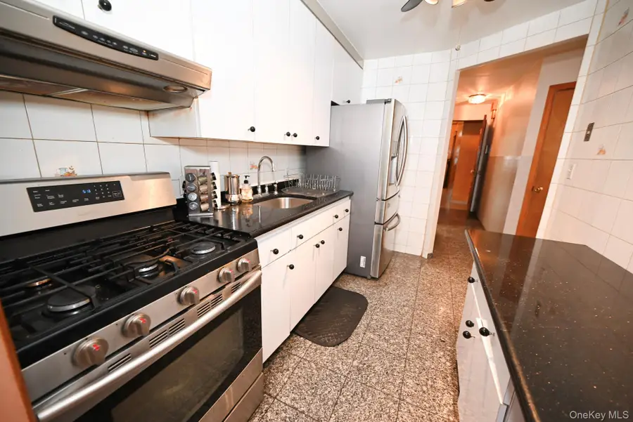 6060 Flushing Avenue, Maspeth, NY 11378 - Image #3