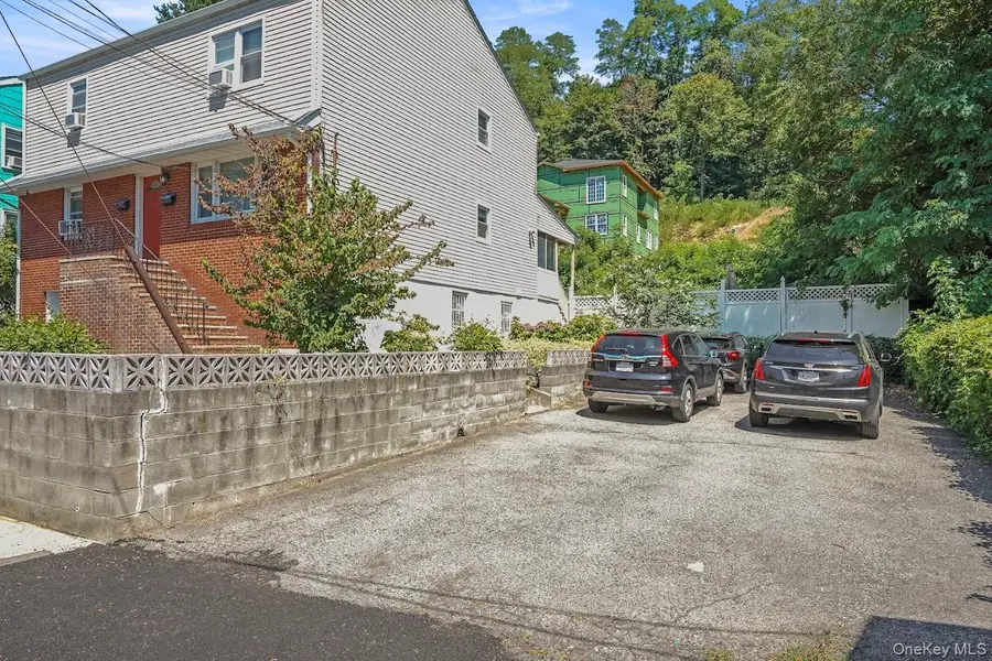 25 Montague Street, Yonkers, NY 10703 - Image #2