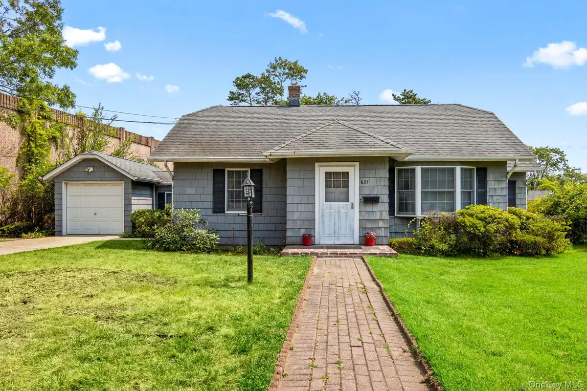 651 Sayville Avenue, Sayville, NY 11782 - Image #1