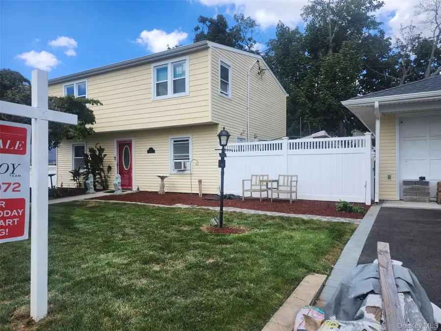 3 Brook Lane, Levittown, NY 11756 - Image #2