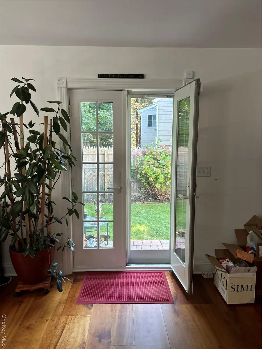 11 W Meadow Lane, Stony Brook, NY 11790 - Image #3