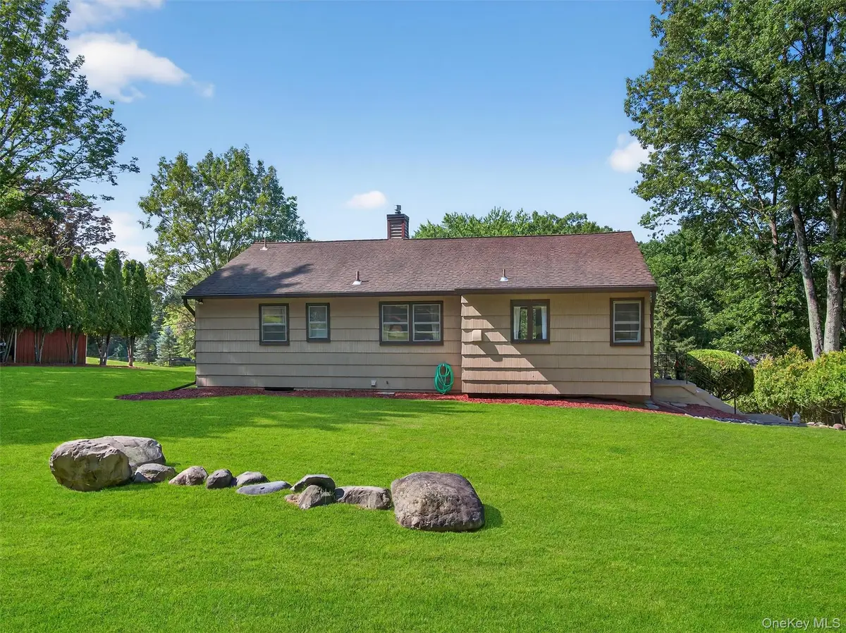 21 Hearthston Lane, Monsey, NY 10952 - Image #1