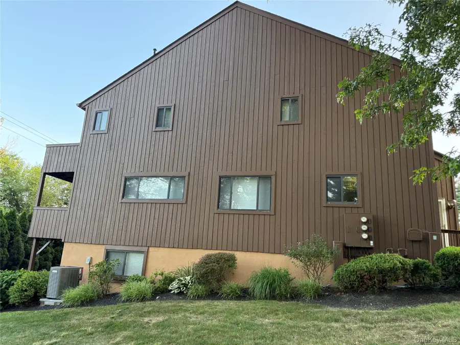 908 Scenic Lane, Poughkeepsie, NY 12603 - Image #3