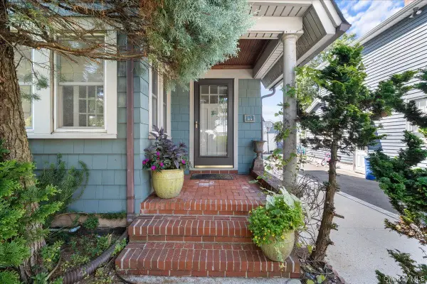 44 Madison Street, Lynbrook, NY 11563