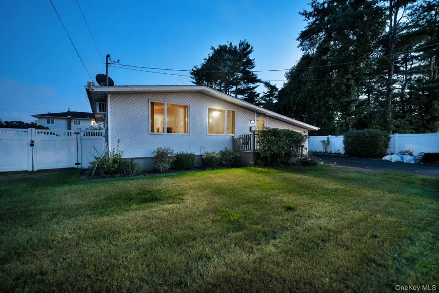 64 Montgomery Avenue, West Babylon, NY 11704 - Image #3