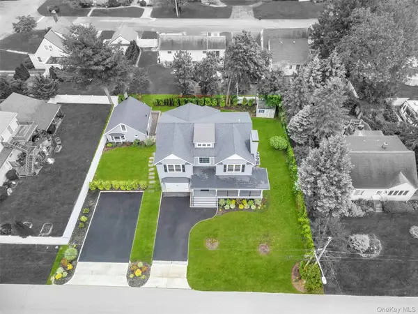 100 Root Avenue, Islip, NY 11751