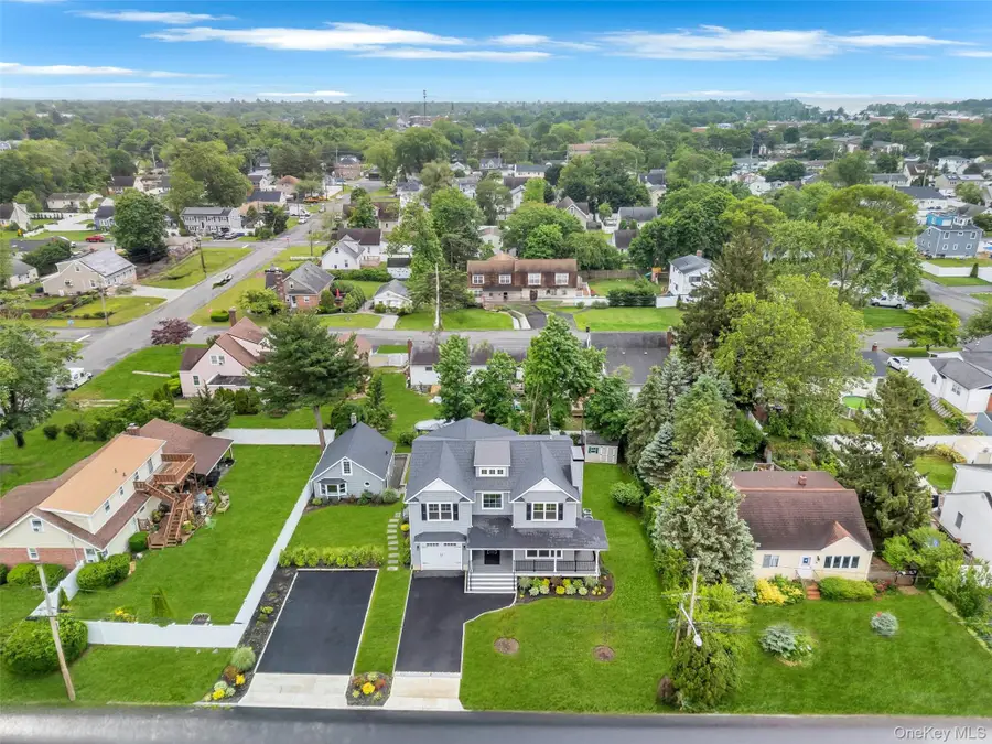 100 Root Avenue, Islip, NY 11751 - Image #2