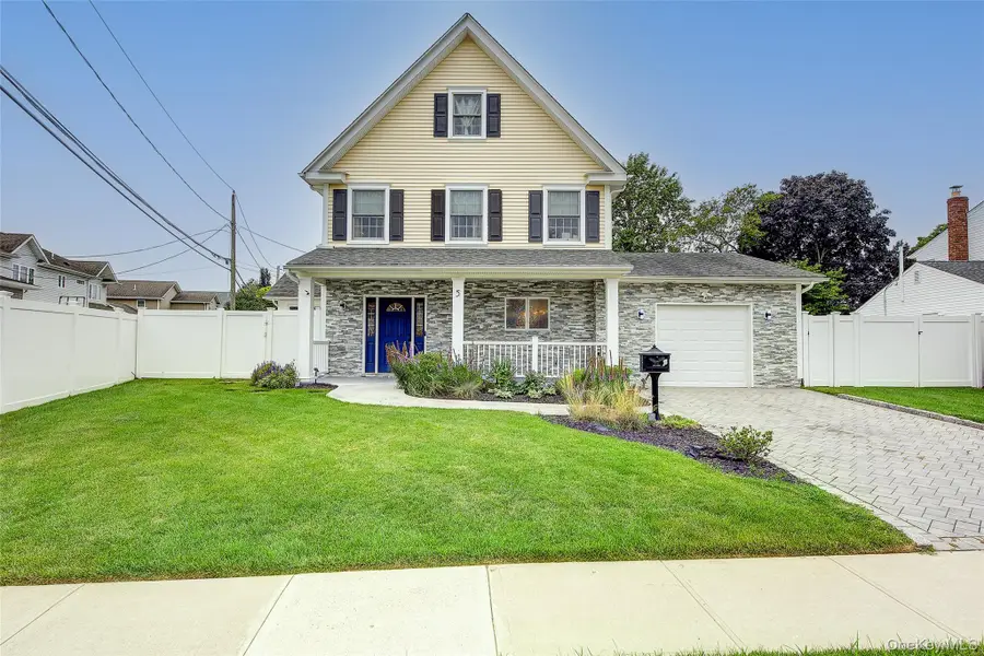 5 Candy Lane, Syosset, NY 11791 - Image #2