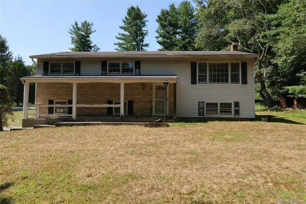 2 Valley View Road, Bloomingburg, NY 12721