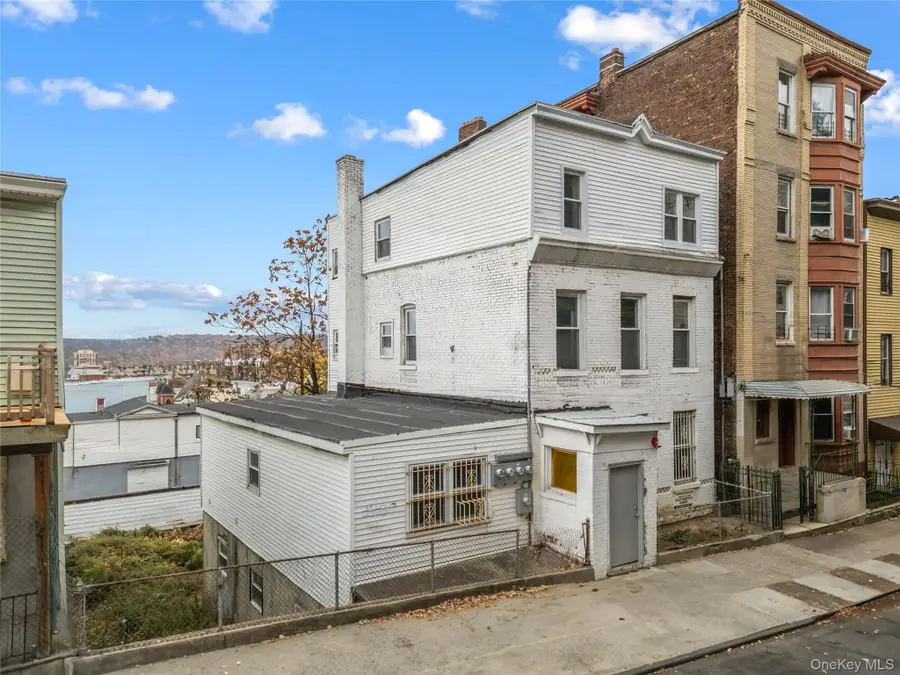 13 Van Cortlandt Park Avenue, Yonkers, NY 10705 - Image #2