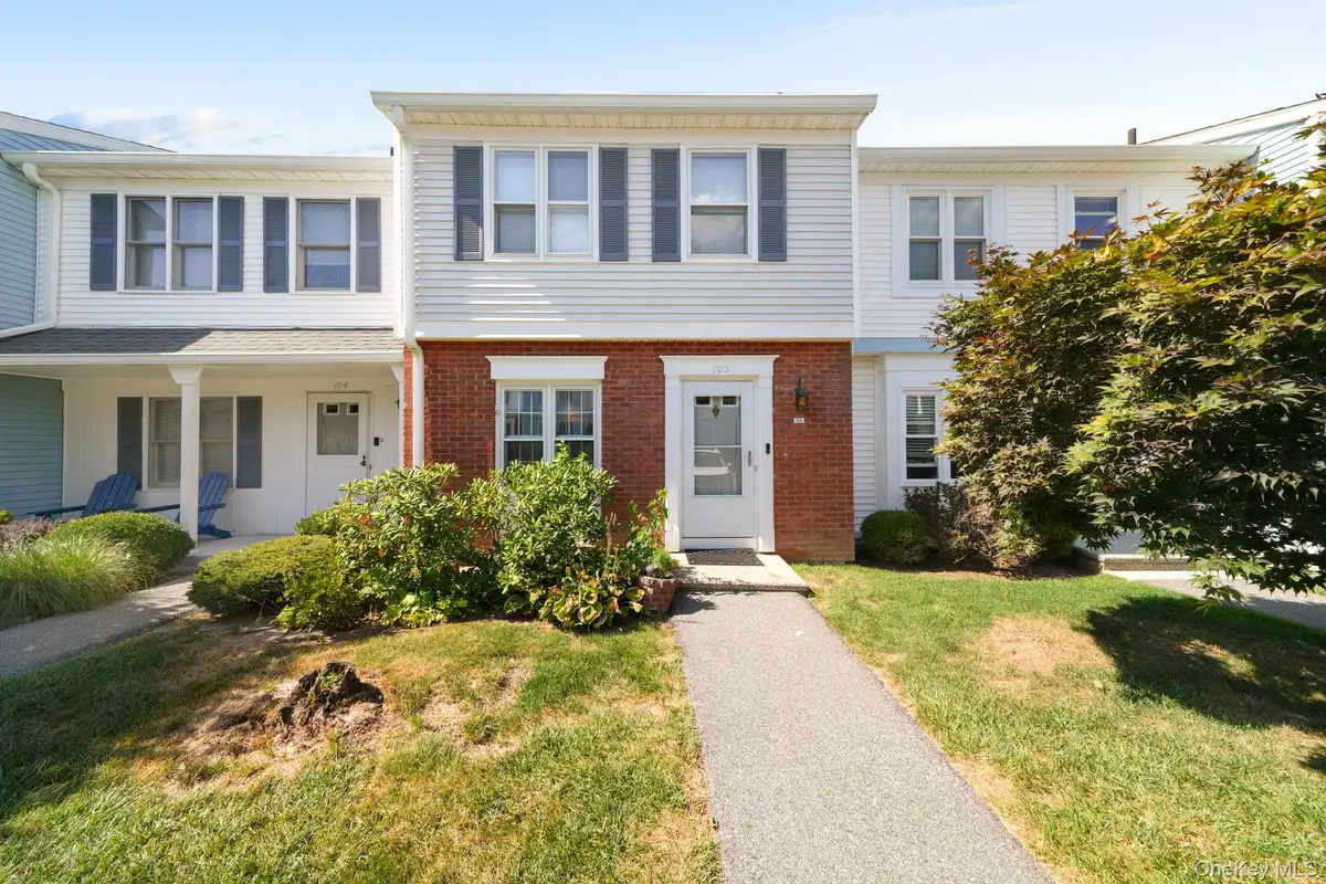 105 Williamsburg Drive, Mahopac, NY 10541 - Image #1