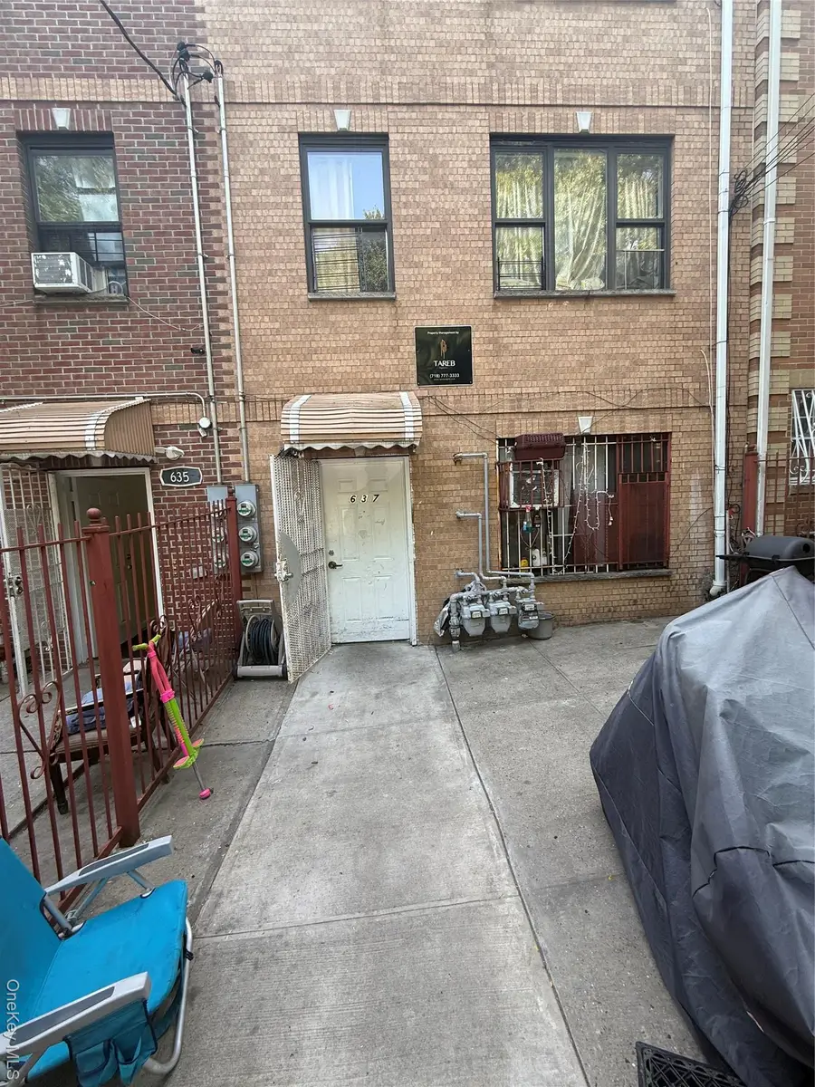 637 Barretto Street, Bronx, NY 10474 - Image #3