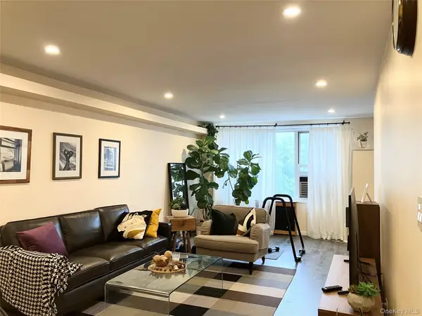 20915 18th Avenue #3E, Bayside, NY 11360