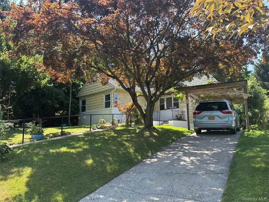 4934 Little Neck Parkway, Little Neck, NY 11362 - Image #2