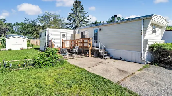 39 Valley Forge, Bohemia, NY 11716