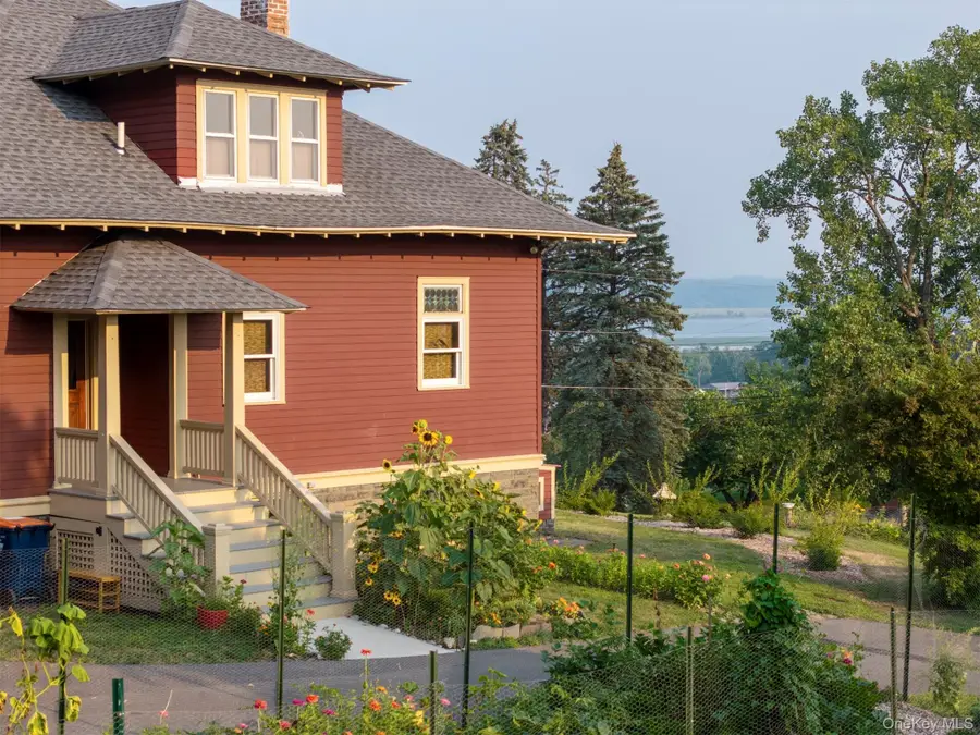 108 Latham Circle, Saugerties, NY 12477 - Image #2