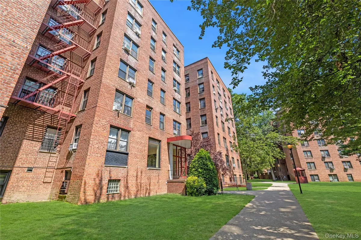 150-11 72nd Road #6E, Flushing, NY 11367 - Image #1