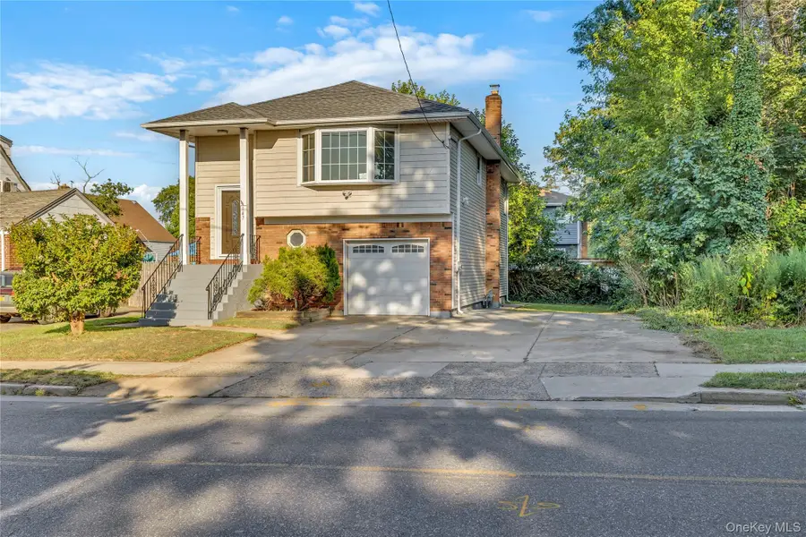 147 S Terrace Place, Valley Stream, NY 11580 - Image #2