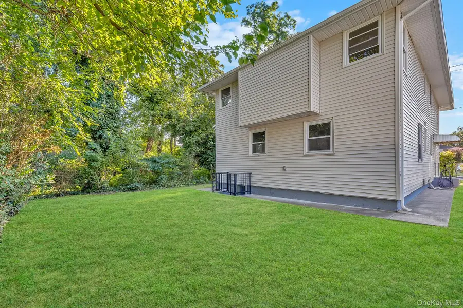 147 S Terrace Place, Valley Stream, NY 11580 - Image #3