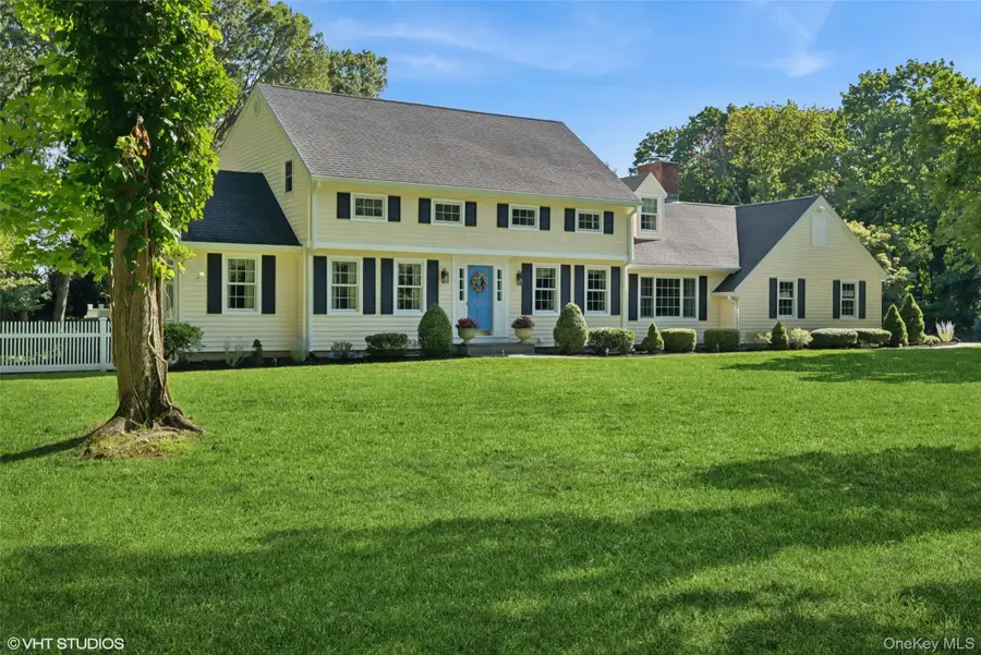 2 Hawk Drive, Lloyd Harbor, NY 11743 - Image #2