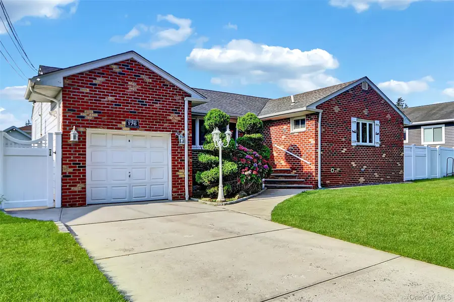 176 N Elm Street, Massapequa, NY 11758 - Image #3