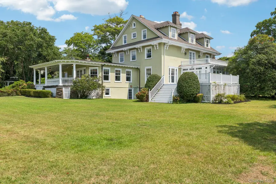 90 Thompson Avenue, Babylon, NY 11702 - Image #3