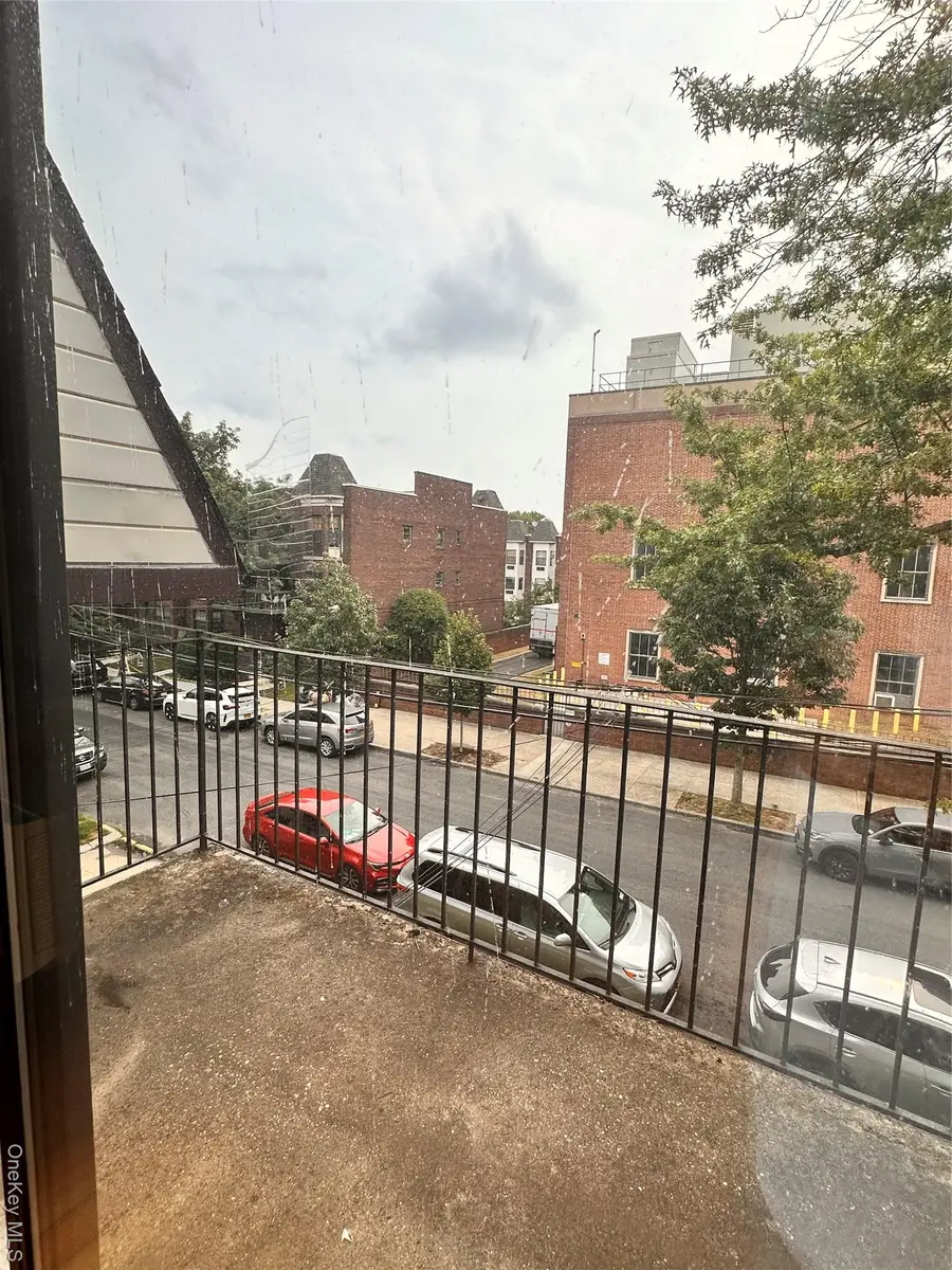 71-34 163rd Street #3, Fresh Meadows, NY 11365 - Image #3