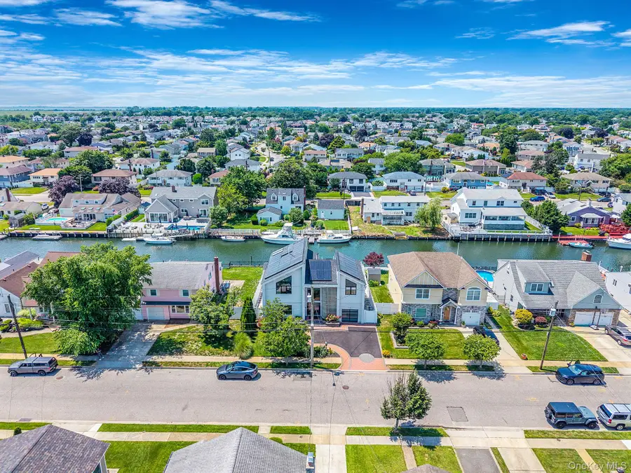 94 Forest Avenue, Massapequa, NY 11758 - Image #2