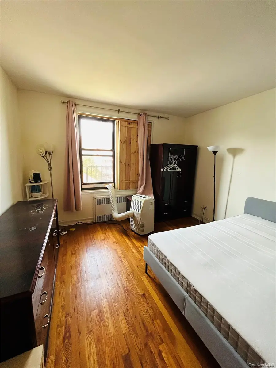 71-11 Yellowstone Boulevard #5K, Forest Hills, NY 11375 - Image #3