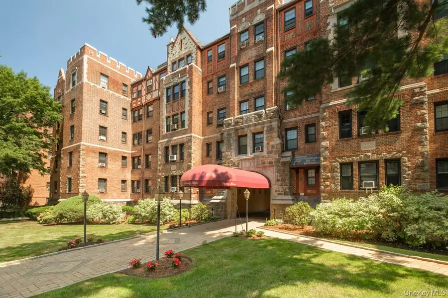 23 Old Mamaroneck Road #1M, White Plains, NY 10605 - Image #2