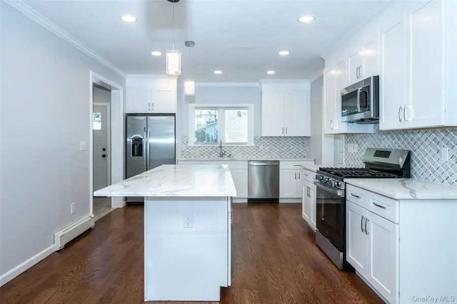 17 Field Avenue, New Rochelle, NY 10805 - Image #3