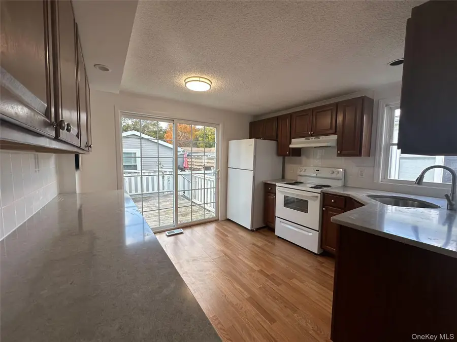 57 Dogwood Lane, Manorville, NY 11949 - Image #3