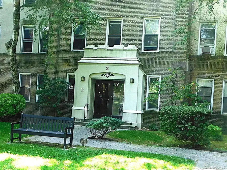 472 Gramatan Avenue #Building 2  Unit H1, Mount Vernon, NY 10552 - Image #2