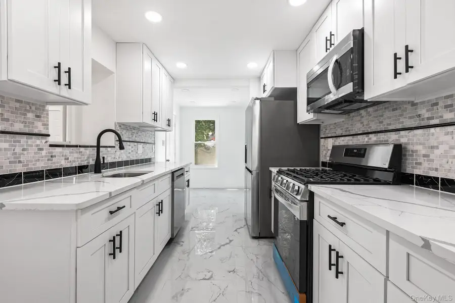 19 Florence Avenue, White Plains, NY 10607 - Image #2