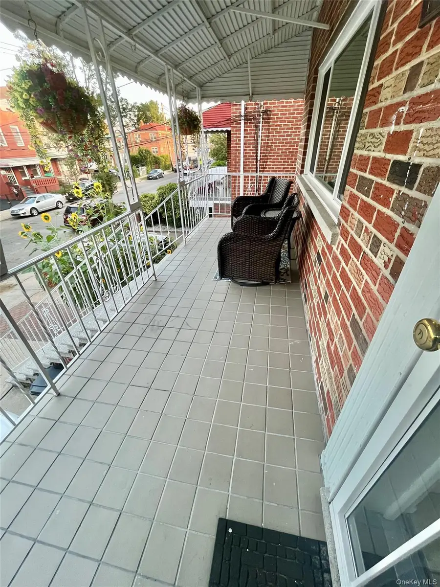 2525 Hone Avenue, Bronx, NY 10469 - Image #2