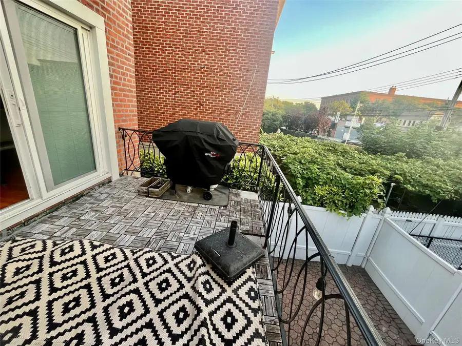 2525 Hone Avenue, Bronx, NY 10469 - Image #3