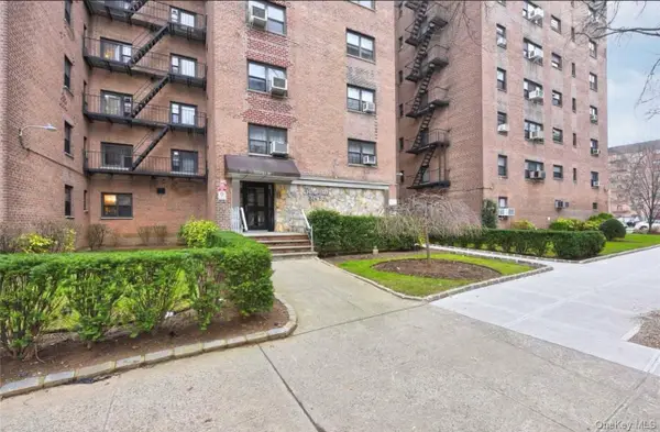 31-31 138th Street #5H, Flushing, NY 11354