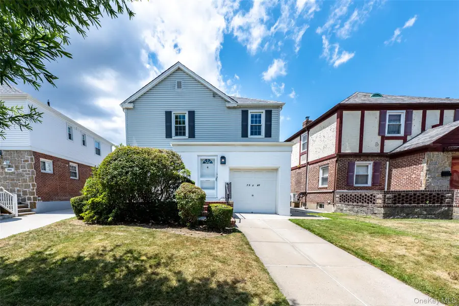 7548 195th Street, Fresh Meadows, NY 11366 - Image #2