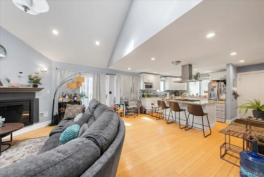 7 Sycamore Court, Highland Mills, NY 10930 - Image #3