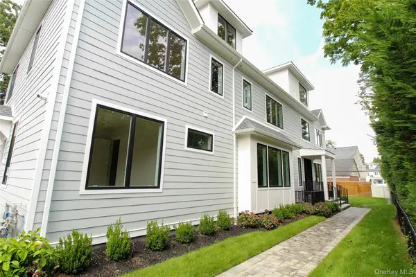 8 Sealy Drive, Lawrence, NY 11559